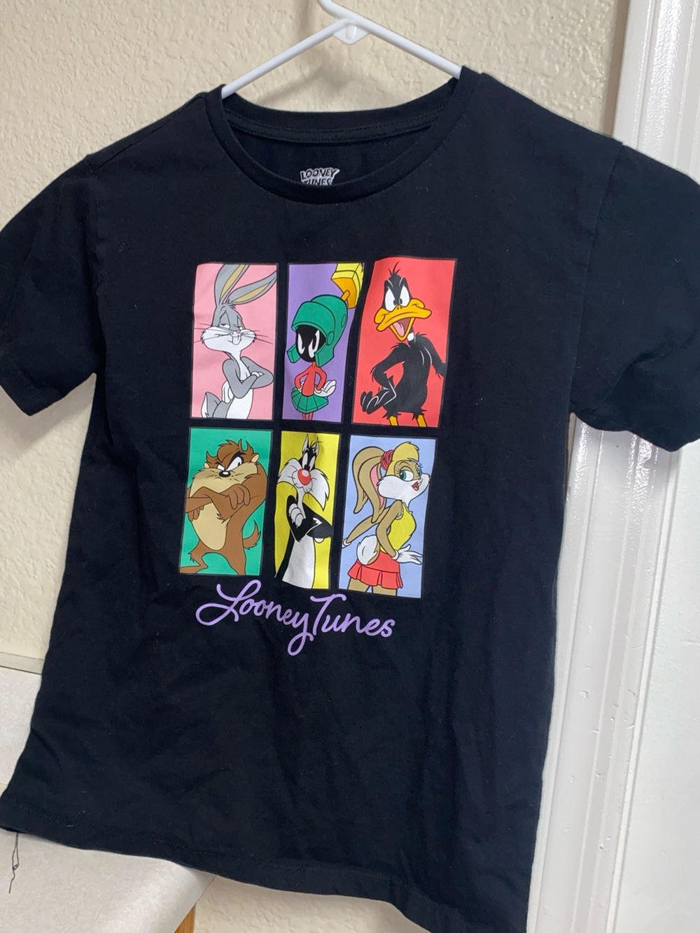Warner Bros. Black Looney Tunes Character Panel Tee Kids Size medium 7/8